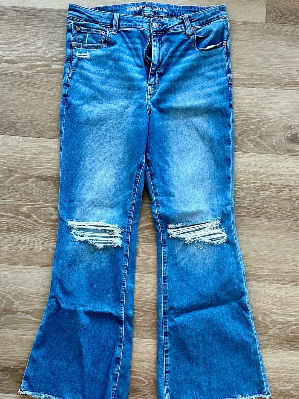 American Eagle Next Level Stretch Super High Rise Flare 16